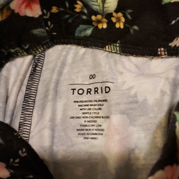 Torrid Floral leggings size 00 - Picture 4 of 4